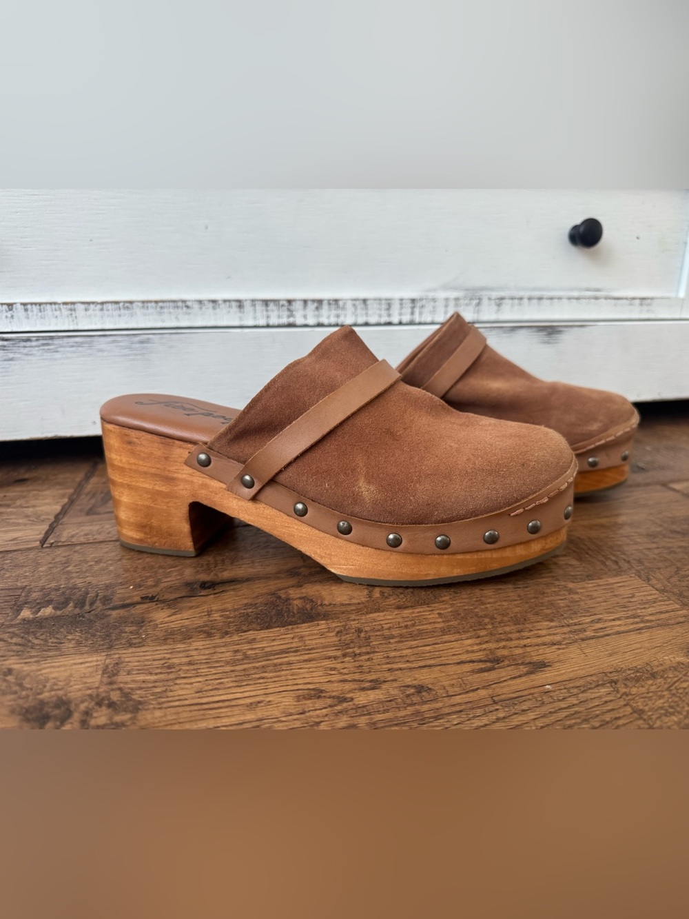 Free People Calabasas Clog Cognac Suede Shoes Women's Size 37 US 7 - Picture 2 of 9